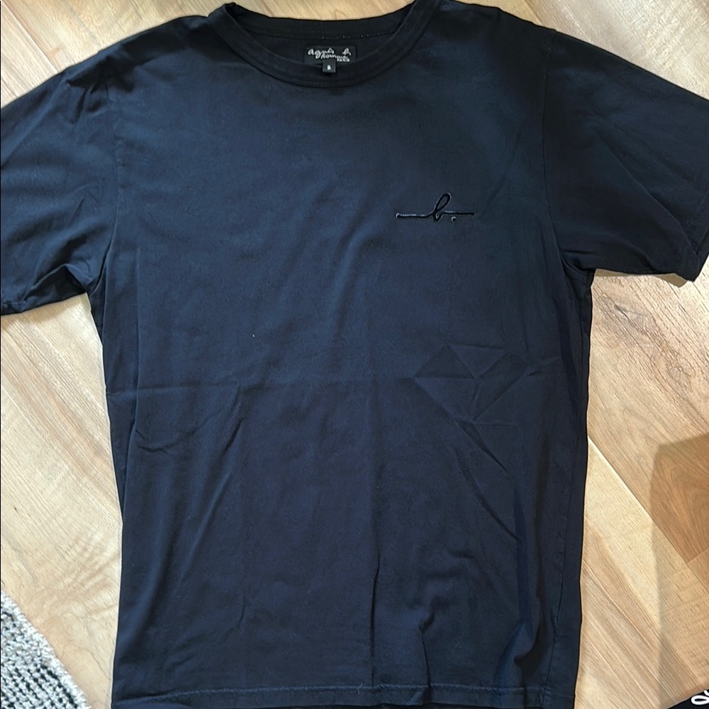 Agnes B Black Men’s Crew Neck T-Shirt with Subtle Script Logo